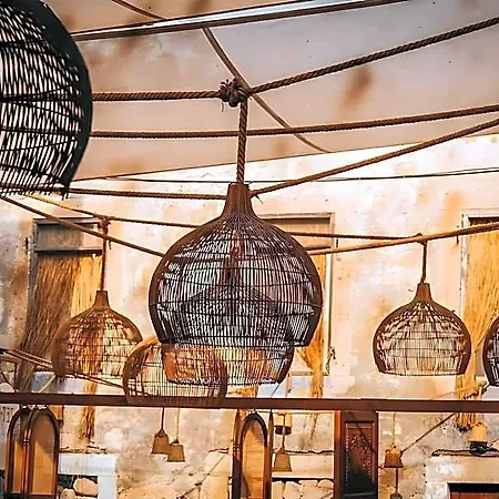 Doka Butik Alacati Чешме